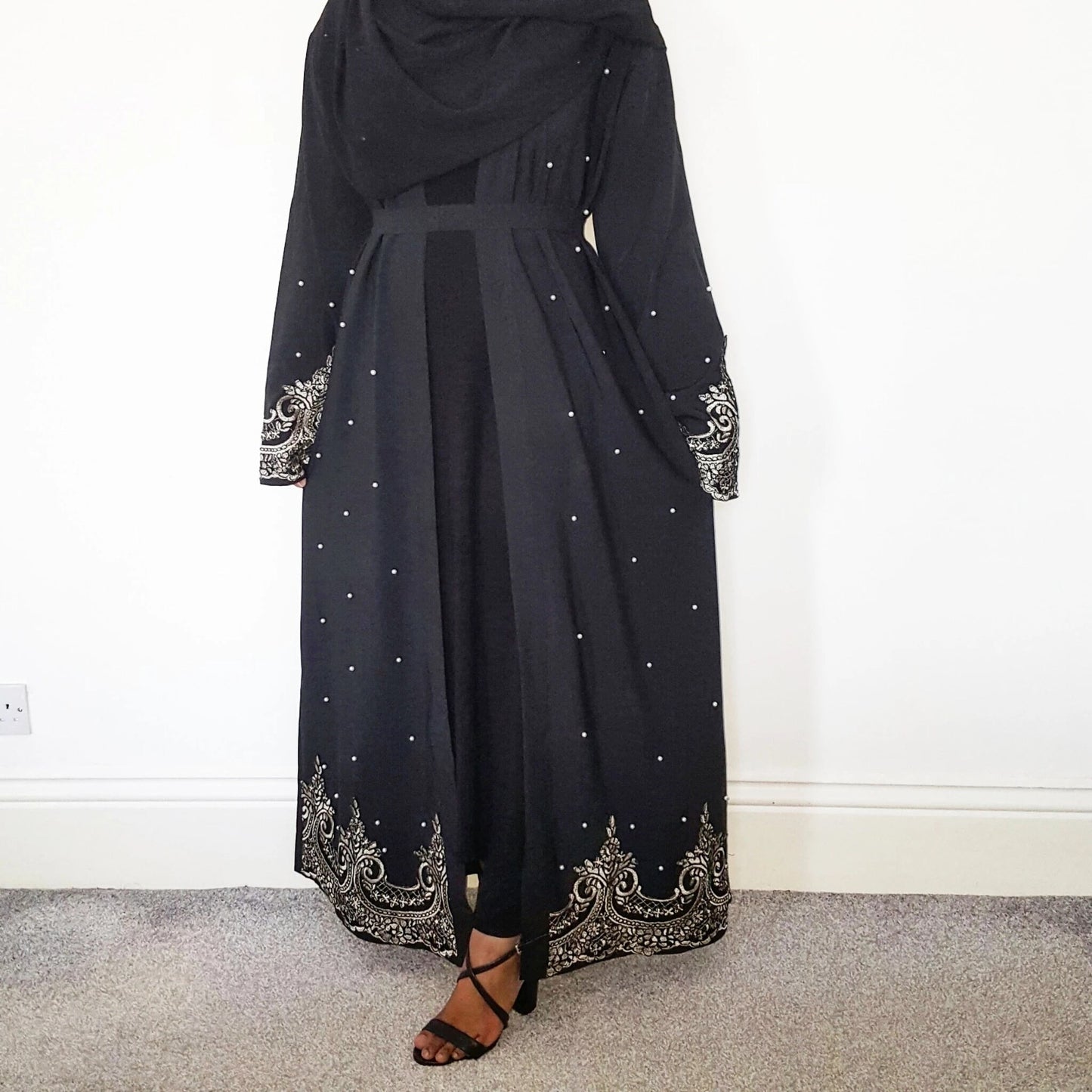 Long Sleeved Embroidered Beaded Robe Arabic Long Cardigan