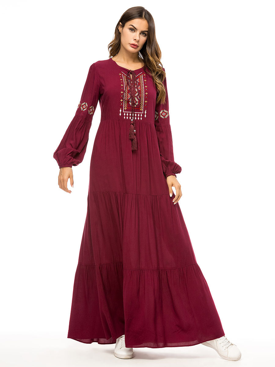 Simple embroidered robe dress