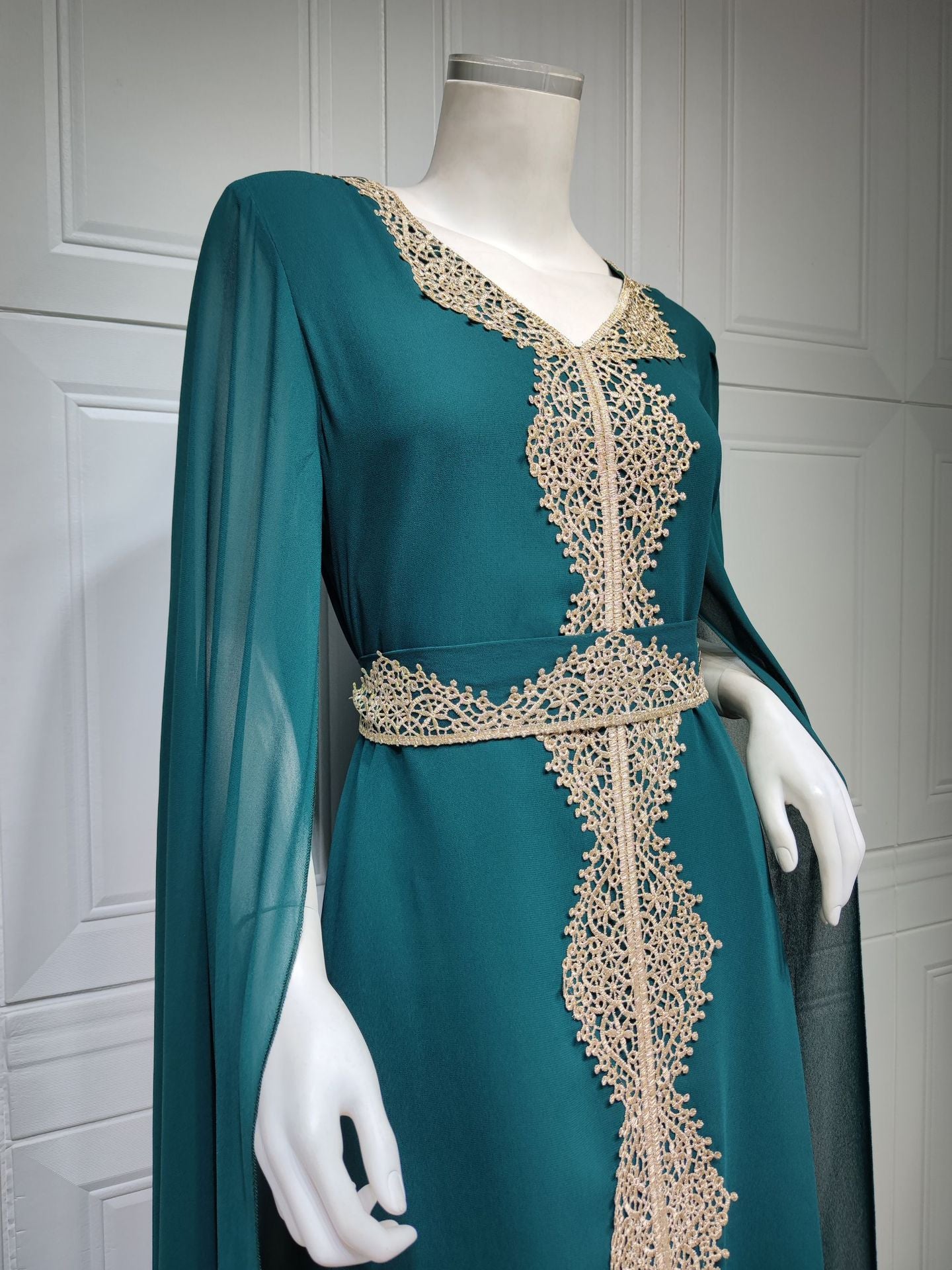 Cape Sleeve Lace Chiffon Dubai Arab Batwing Sleeve Dress