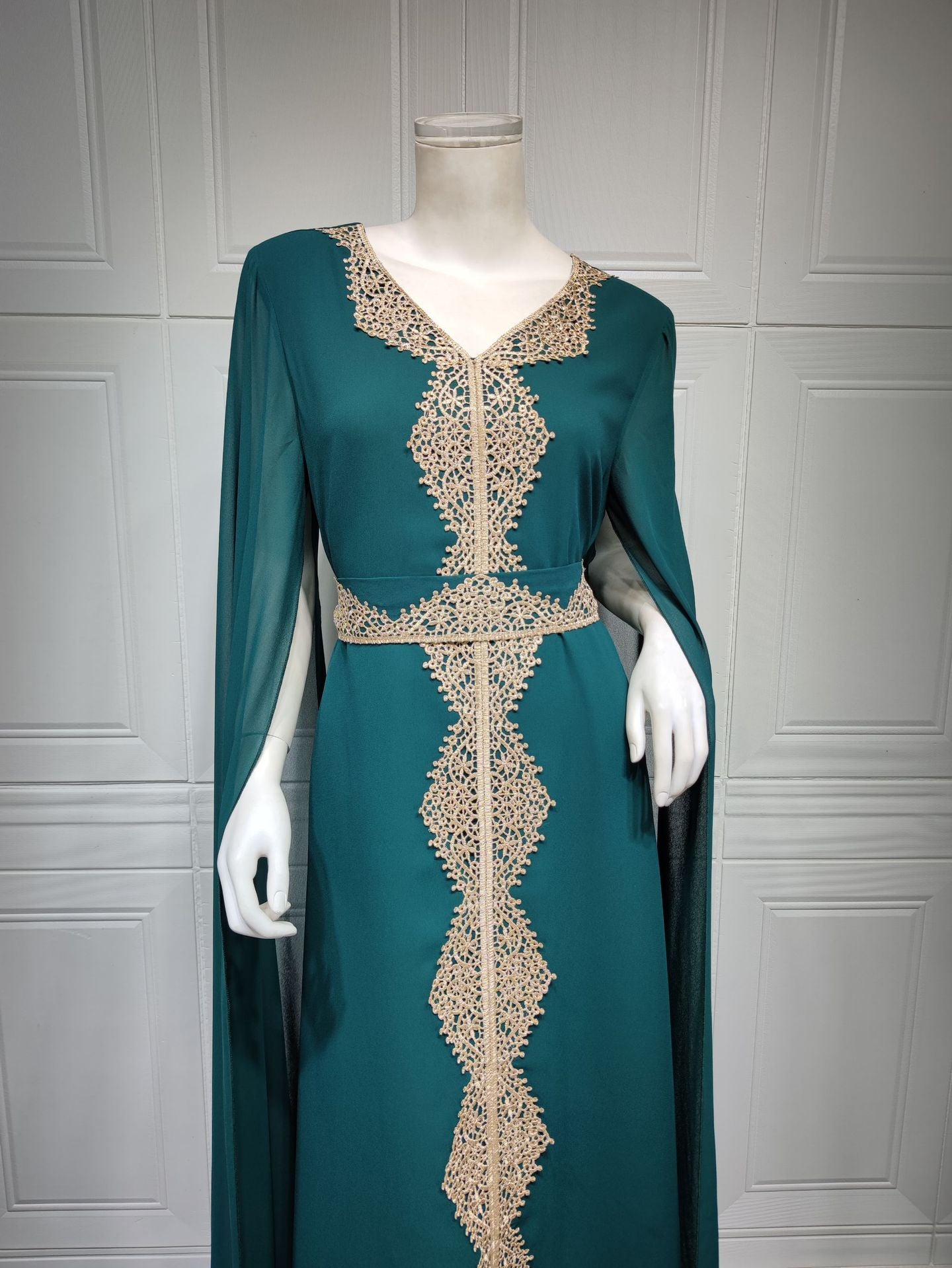 Cape Sleeve Lace Chiffon Dubai Arab Batwing Sleeve Dress