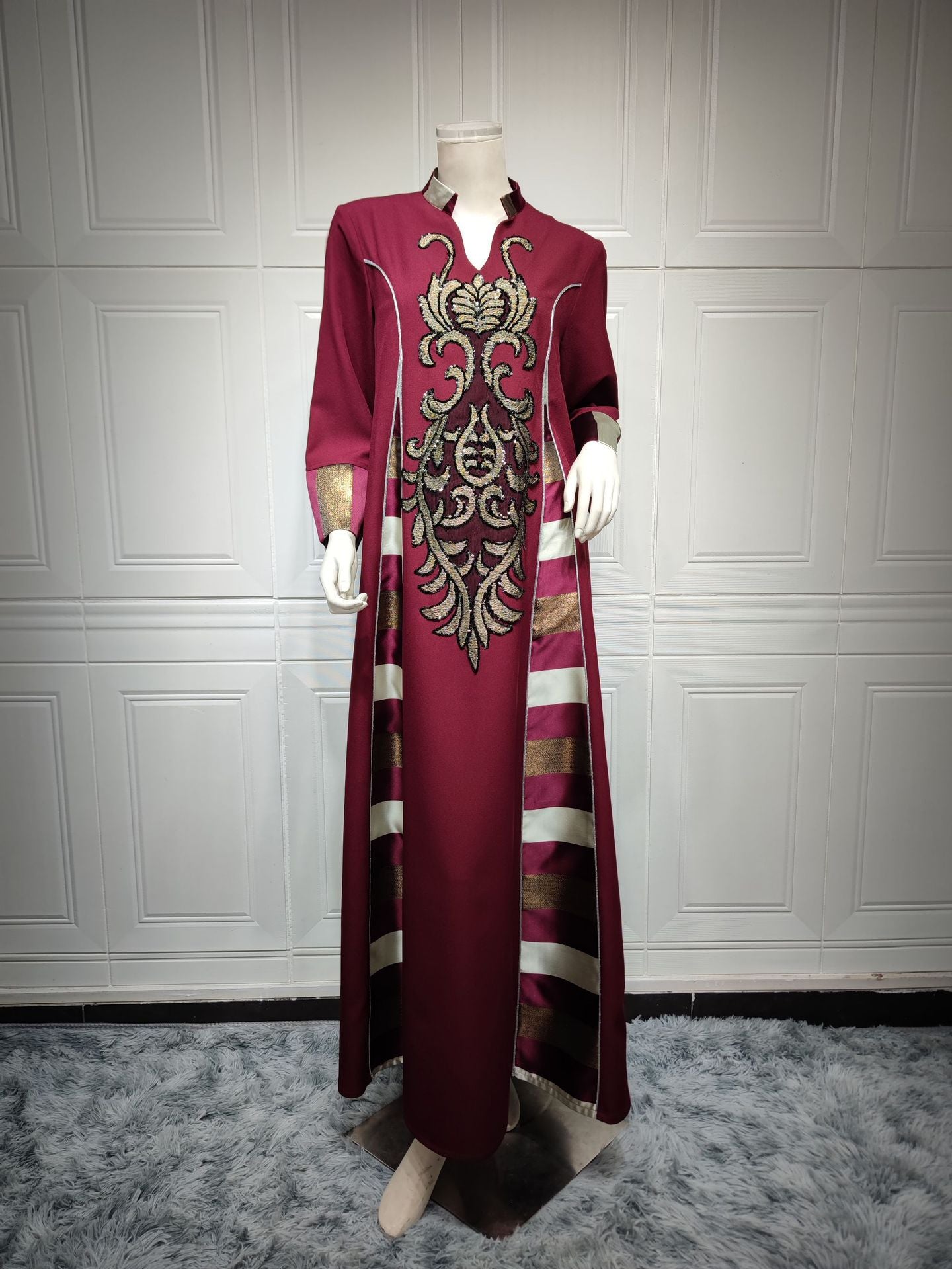 Women's Fashionable Embroidered Long Dress