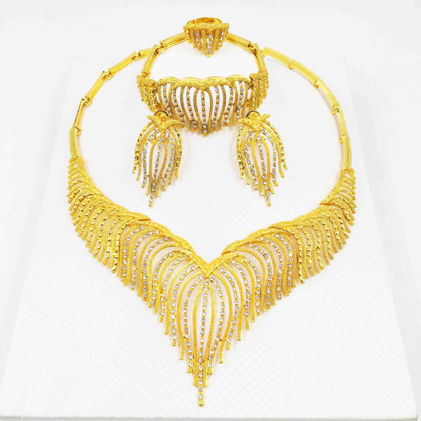 European And American Jewelry Hot-selling 24k Gold Alloy Jewelry Set Necklace Bracelet Ring Earrings Four-piece Set