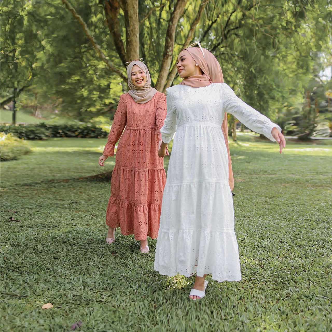 Muslim Malaysia Indonesia Hollow Lace Dress